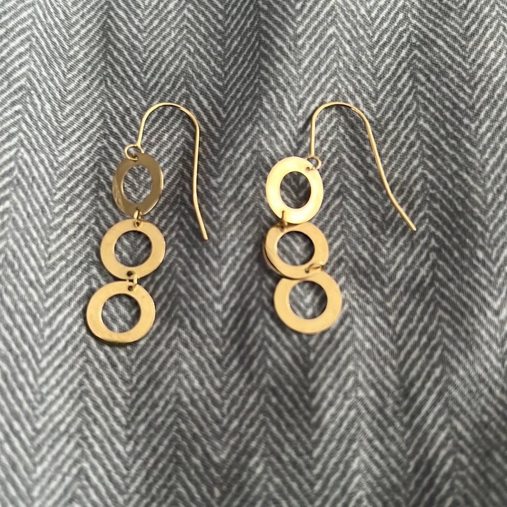 Gold dangling earrings